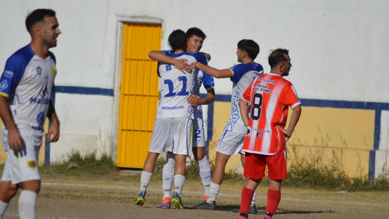 Colón Junior goleó y fue el gran protagonista del inicio de la segunda fecha