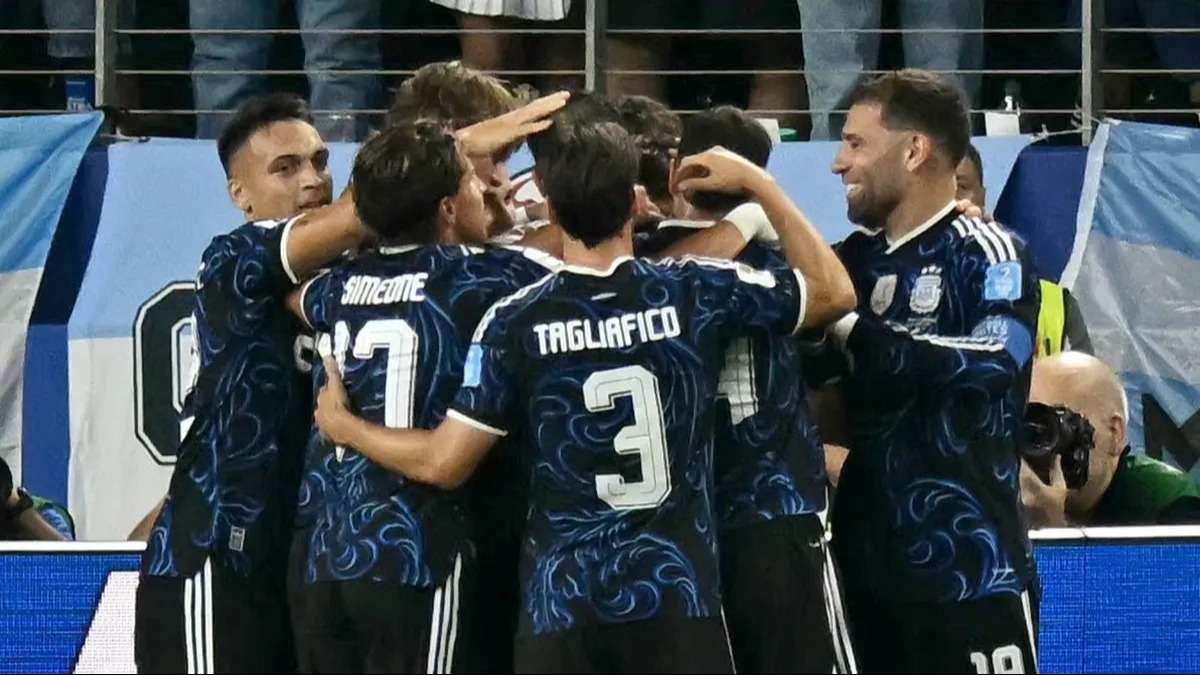 Argentina derrota por 2 a 1 a Jordania en el cierre del grupo J