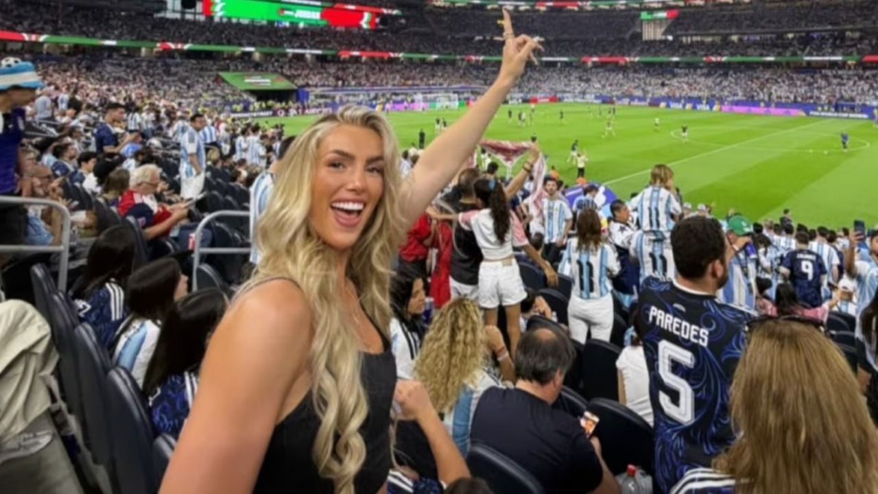 La novia de Marcos Senesi celebró su debut mundialista con la Selección