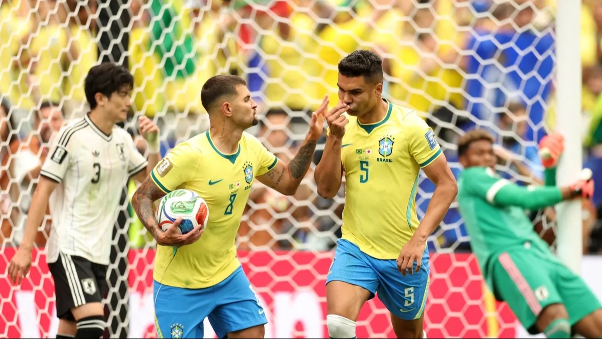 Brasil dio vuelta un partidazo ante Japón y clasificó a octavos de final
