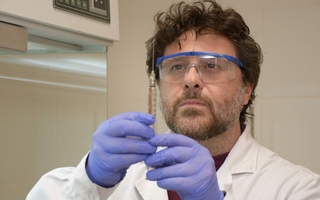 Científicos sanjuaninos investigan tratamiento para el cáncer aplicando nanotecnología