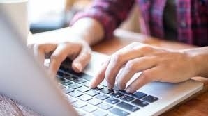 Angaco: ponen a disposición computadoras para el curso on line de Emicar