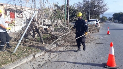 Seguridad ante el Zonda: ser previsor, la clave de los cuidados en el hogar