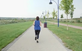 Haciendo deportes, fue acosada y manoseada por un hombre