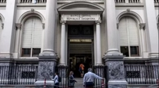 El dólar oficial cotiza a $356,10 el 21 de noviembre tras el balotaje 2023