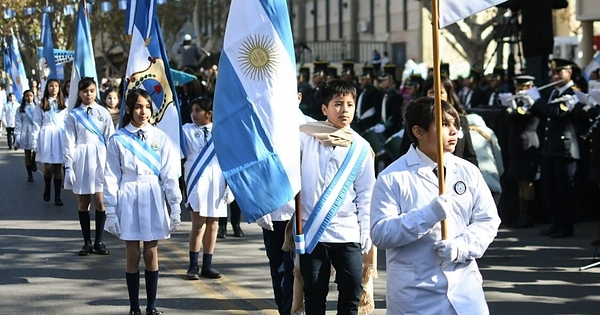 Desfile Patrio por el 9 de Julio: San Juan desfiló en una Capital ...