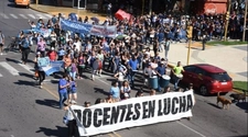 El dinero descontado de paros docentes será invertido en juegos para alumnos