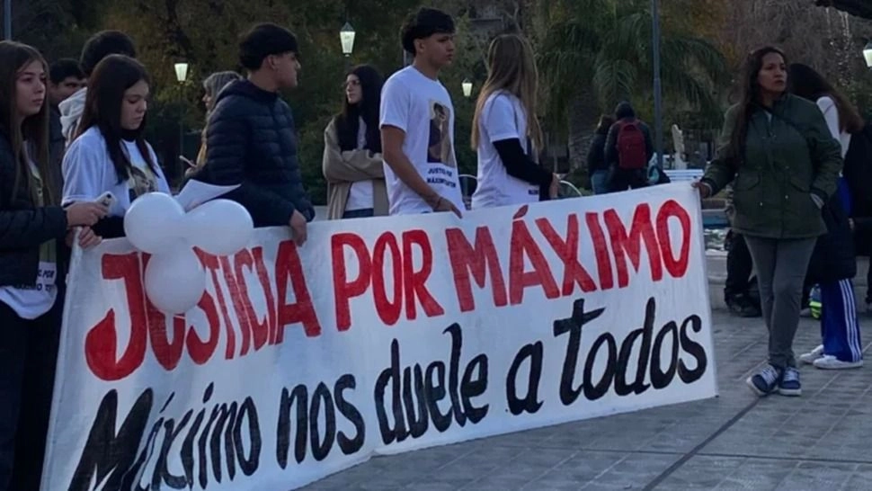 A casi un mes de la muerte de Máximo Tantén, familiares marcharon en Plaza 25