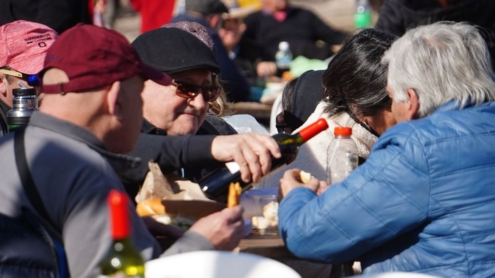 Buscate en el Carneo Español: miles de personas disfrutaron de la fiesta