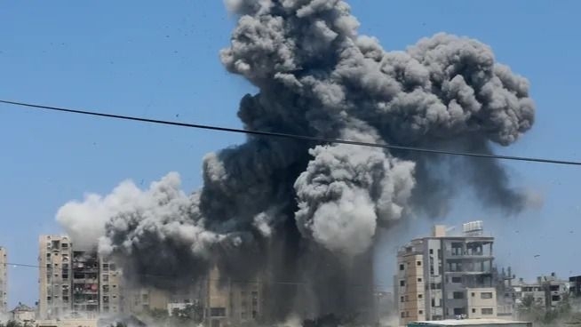 Israel bombardeó más de 130 objetivos en Gaza: Hay 33 muertos