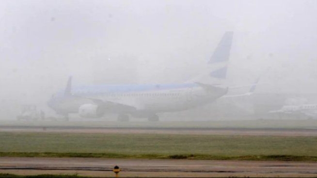 La niebla paralizó a Ezeiza: los vuelos desviados a Córdoba, Montevideo y Asunción