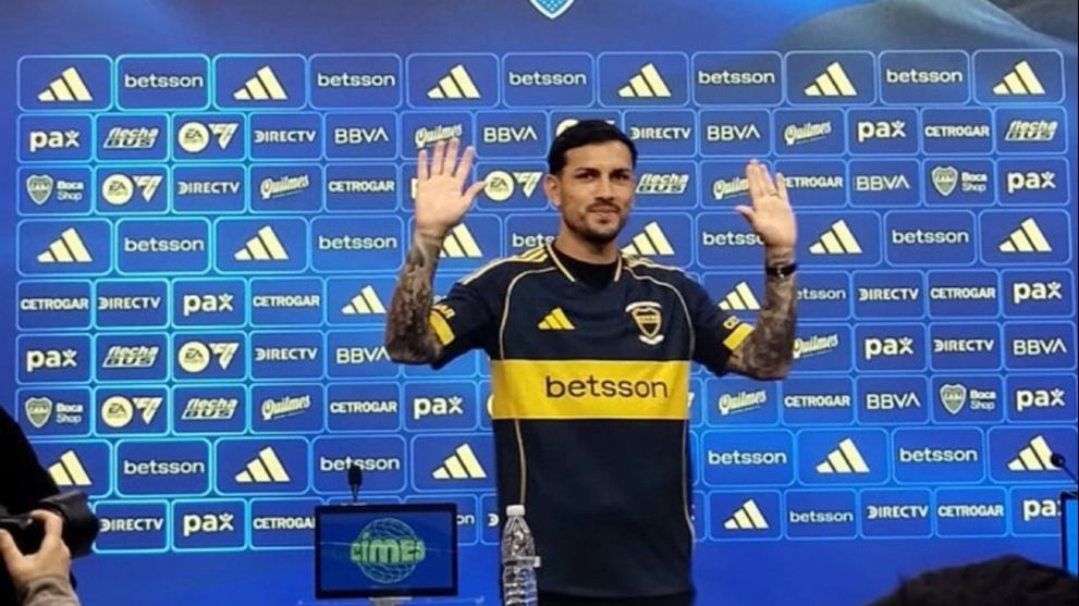 Ante una Bombonera llena, Leandro Paredes fue presentado en Boca 