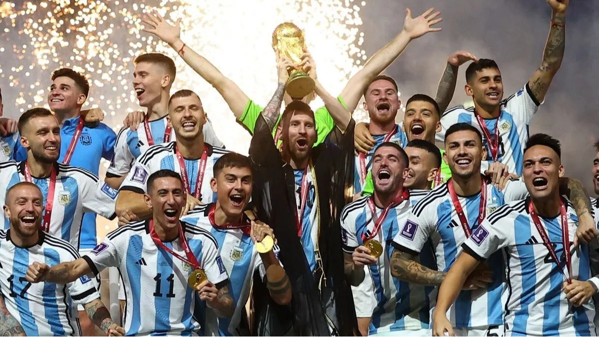 Argentina sigue primera en el ranking FIFA y se acerca a un récord histórico
