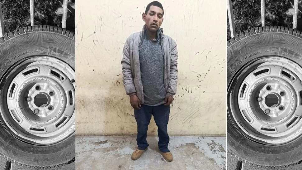 Robó una rueda en una cochera y terminó detenido 