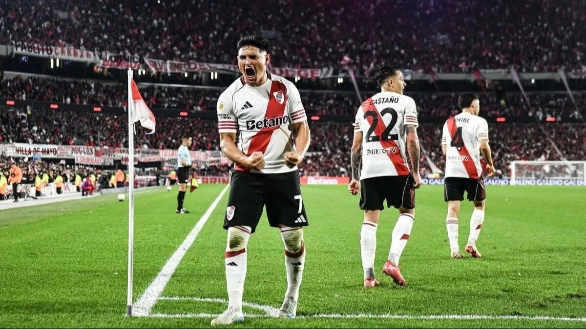 River negocia por Maxi Porcel de Vélez: tensión en Liniers por la posible salida