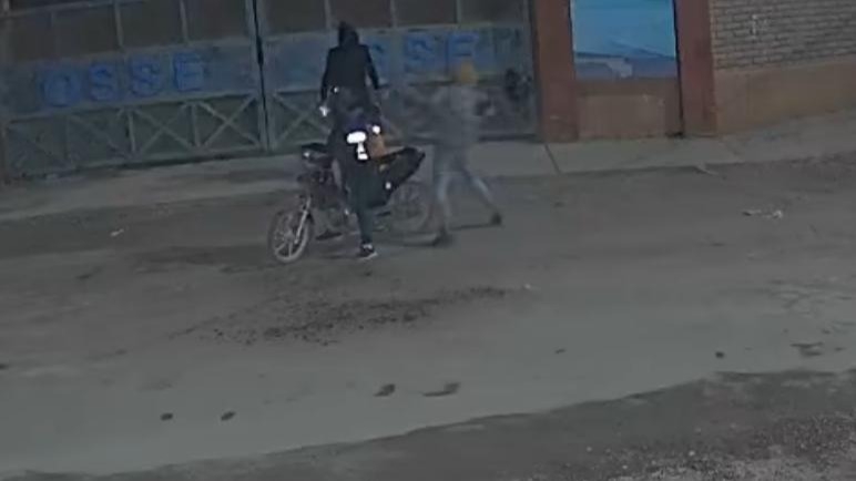Detuvieron a dos sujetos por una salvaje golpiza y el robo de moto