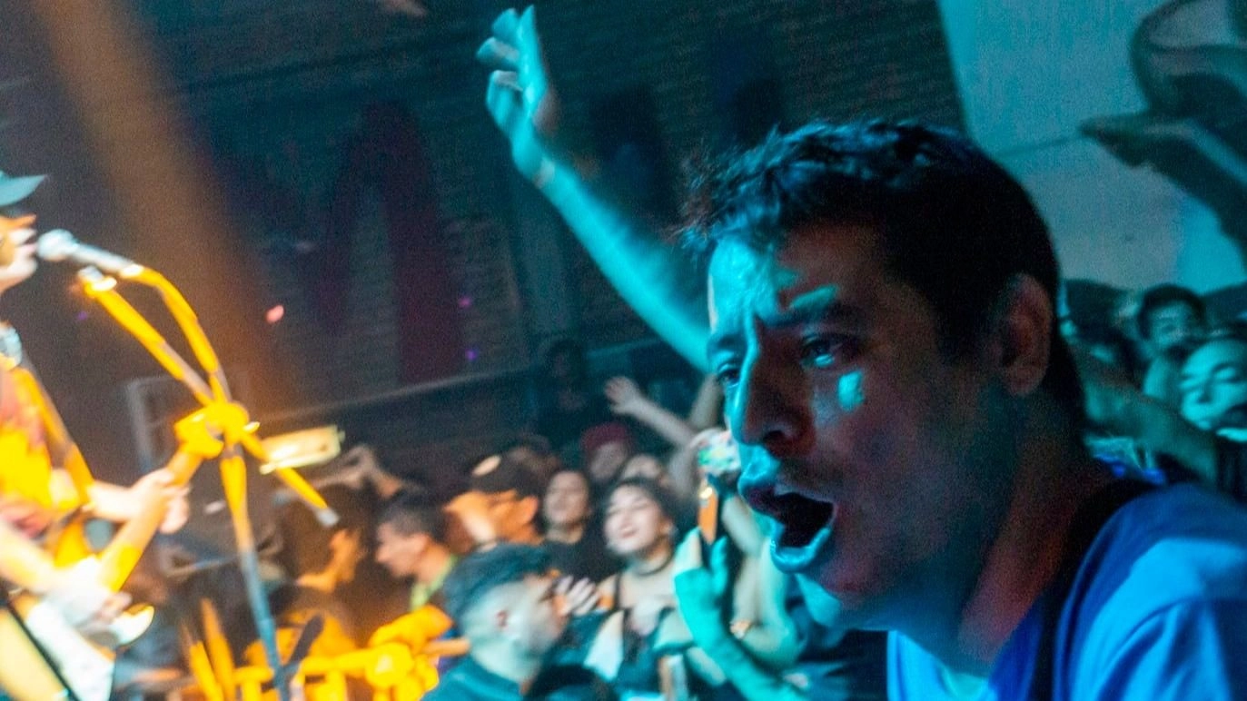 El periodista que asistió al recital de la Vela Puerca murió de un ACV