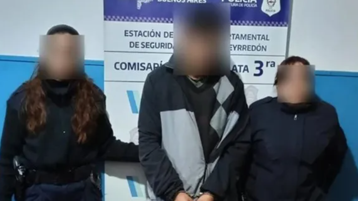 Robó un fernet, huyó y le dio un cabezazo a un policía en Mar del Plata