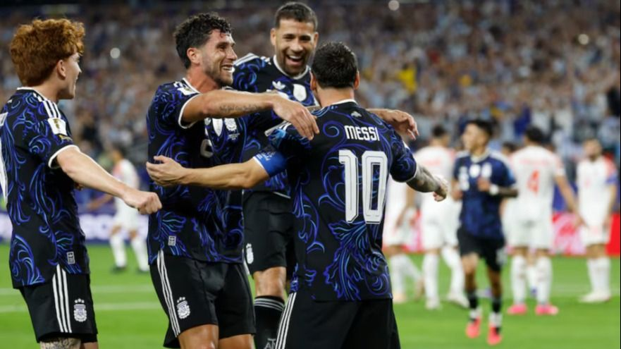Argentina enfrenta a Cabo Verde por un lugar en octavos del Mundial