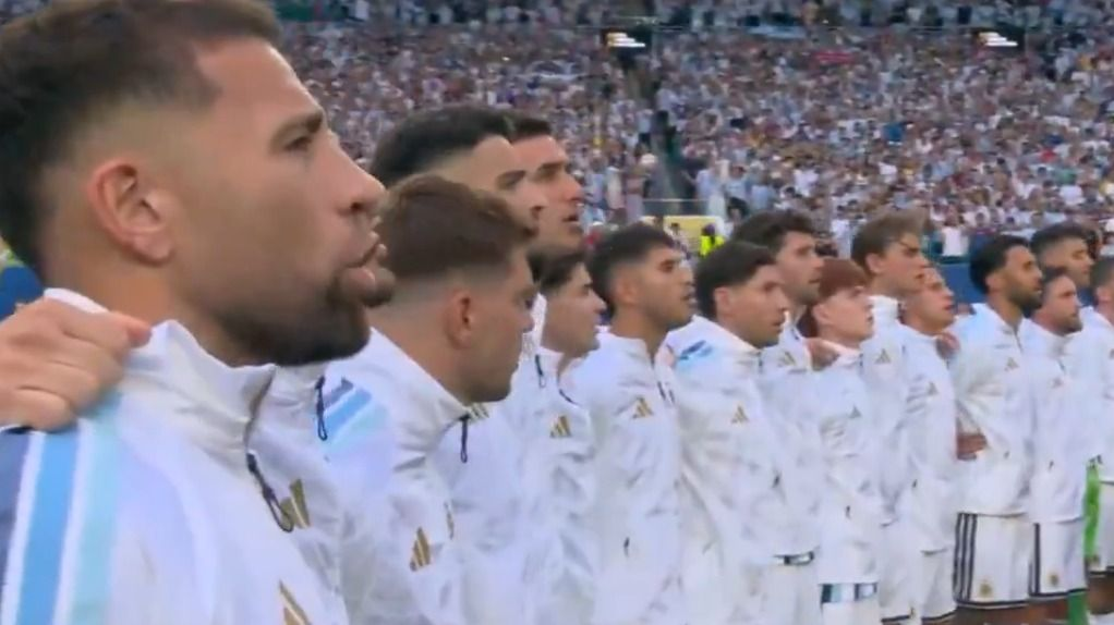 Así se vivió el himno argentino en el Hard Rock Stadium