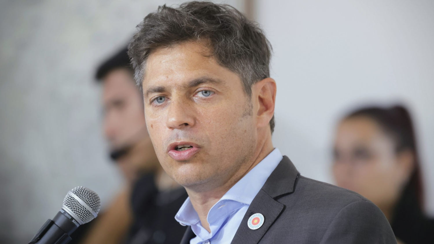 Libertarios denuncian a Kicillof por licitación de $2.200 millones