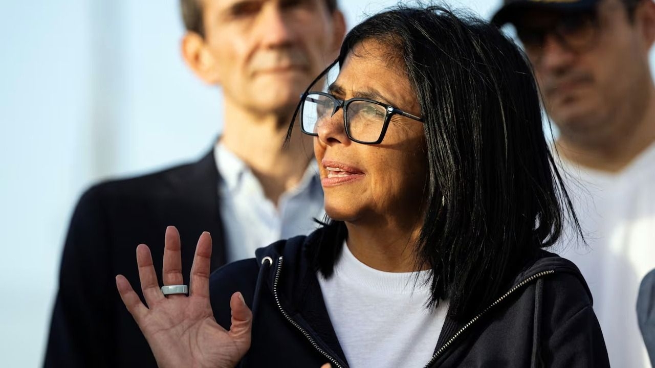 Venezuela pide levantar sanciones para acelerar la reconstrucción