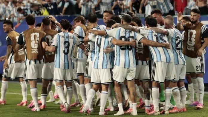 A nada de enfrentar a Egipto, Scaloni tiene tres grandes dudas en el equipo