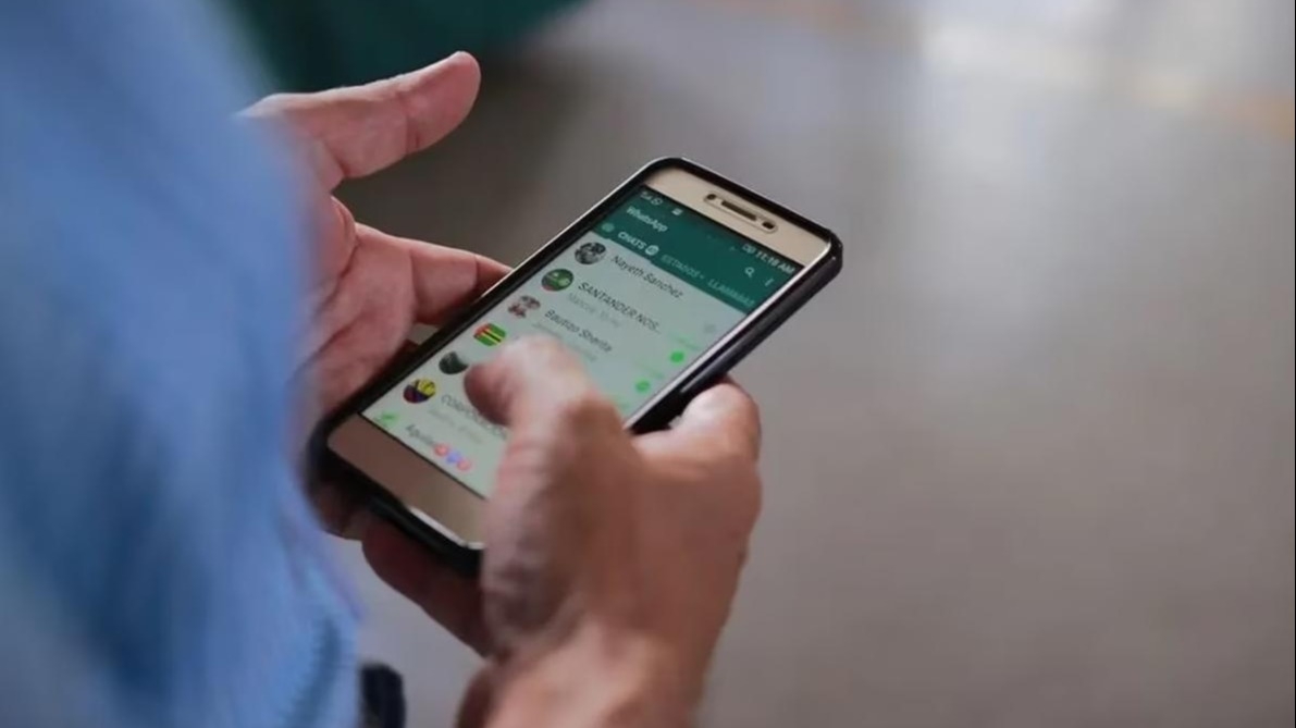 Le hackearon el celular a una mujer y le robaron casi $3 millones