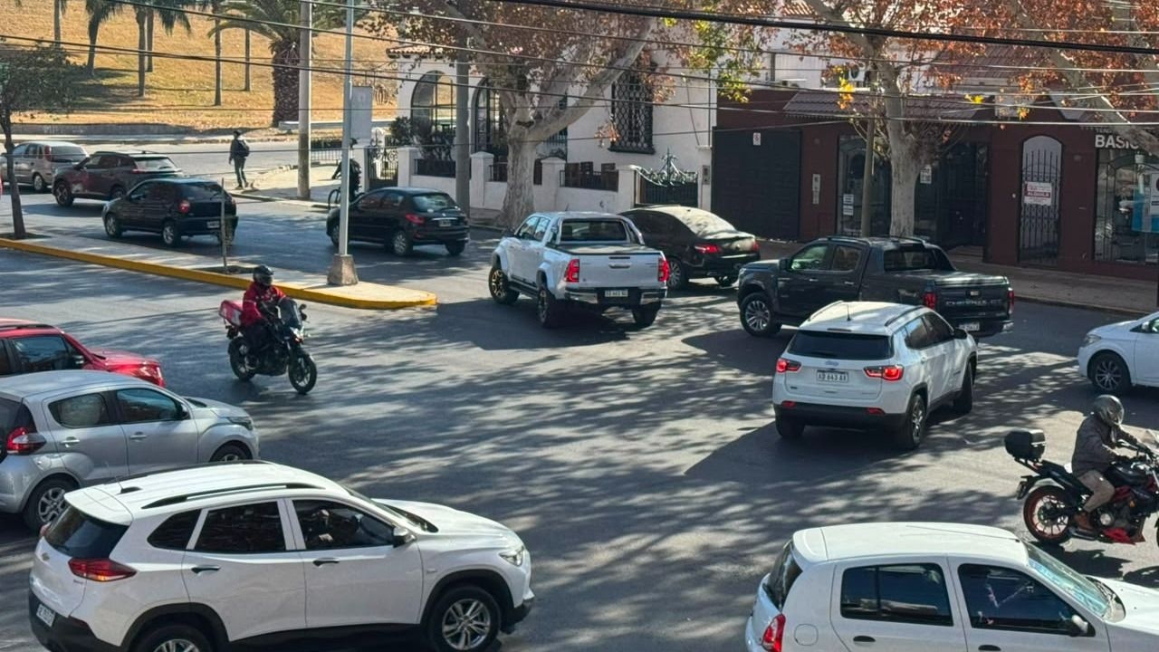 Locura por ver a la Scaloneta: así está el tránsito en San Juan