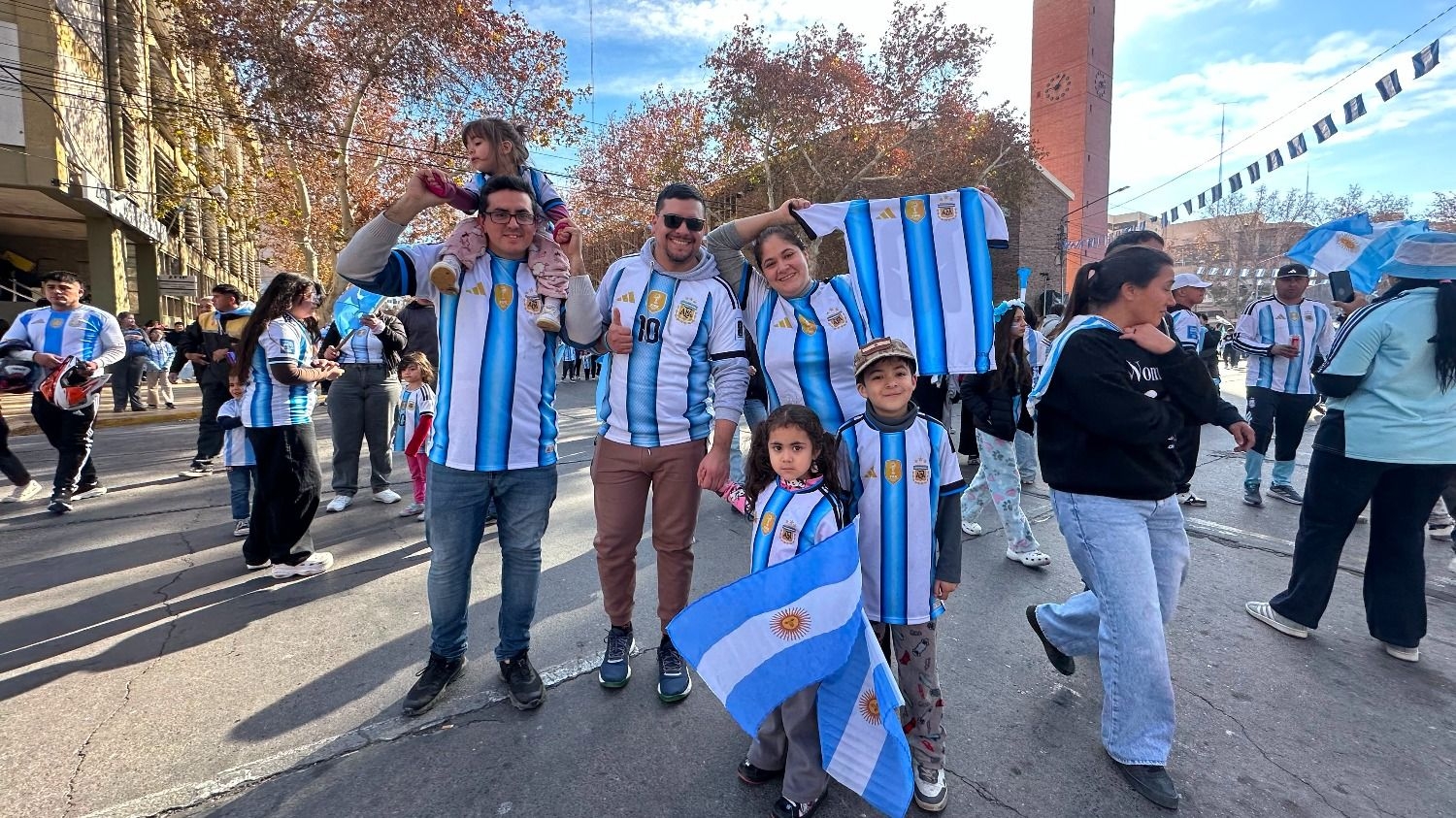Si fuiste a festejar a la Plaza 25 el triunfo de Argentina, buscate 