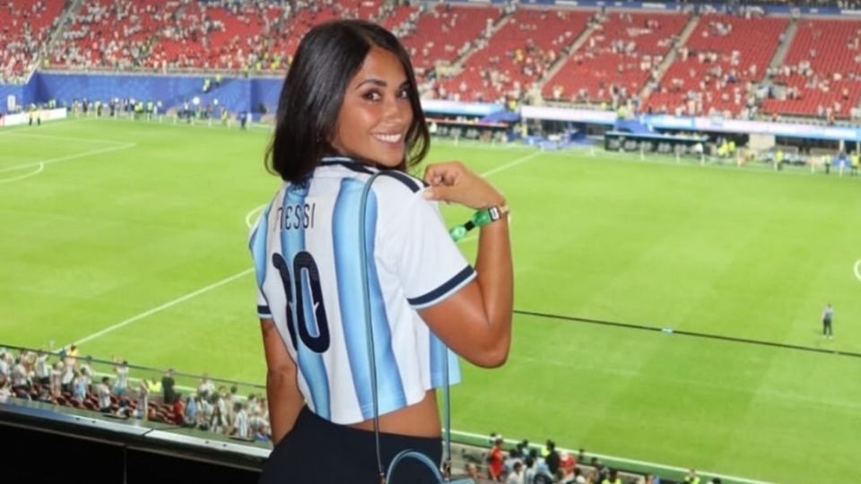 El festejo de Antonela Roccuzzo tras la épica clasificación de Argentina