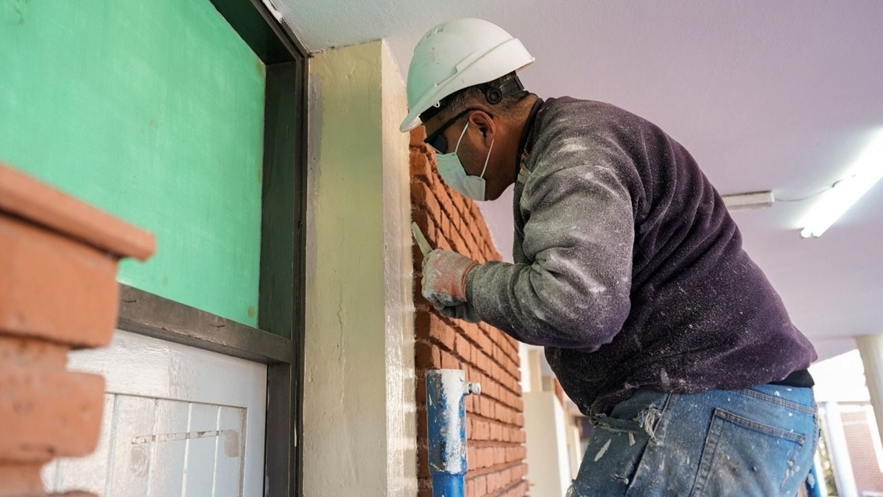 Aprovecharon el receso para realizar obras en 160 escuelas de San Juan