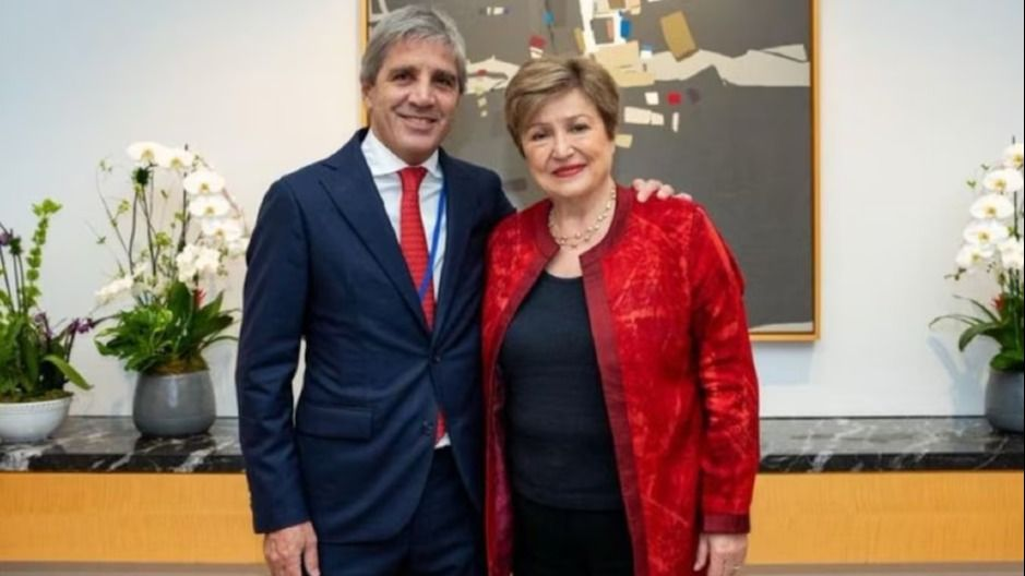 El FMI llega a Argentina: reservas fuertes y cuentas bajo presión fiscal