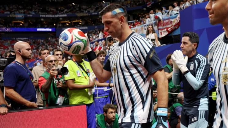 Juventus negocia por el Dibu Martínez en plena Copa del Mundo 2026