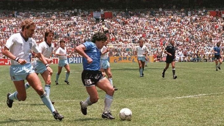 Subastan la histórica pelota de Maradona ante Inglaterra en México 86