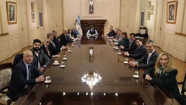 Milei reunió a todo su gabinete y fijó las prioridades del Gobierno