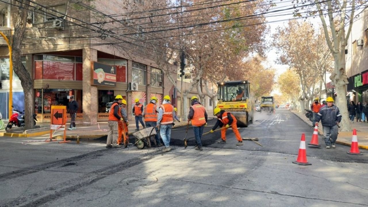 Nuevos cortes de calles en el microcentro por el avance del plan de pavimentación