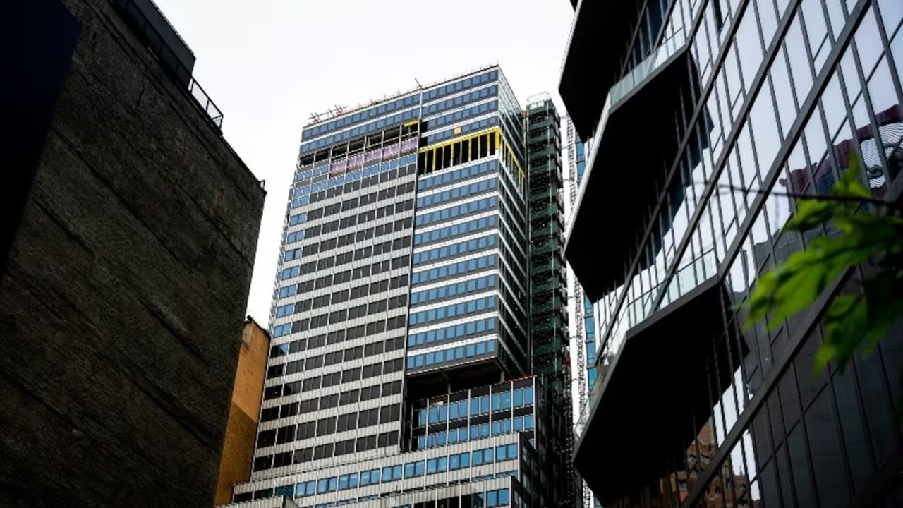 Evacuaron un rascacielos en Nueva York por riesgo de colapso estructural