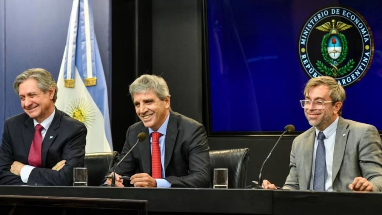 Daza descartó un “plan platita” y aseguró que el Gobierno apuesta al crédito