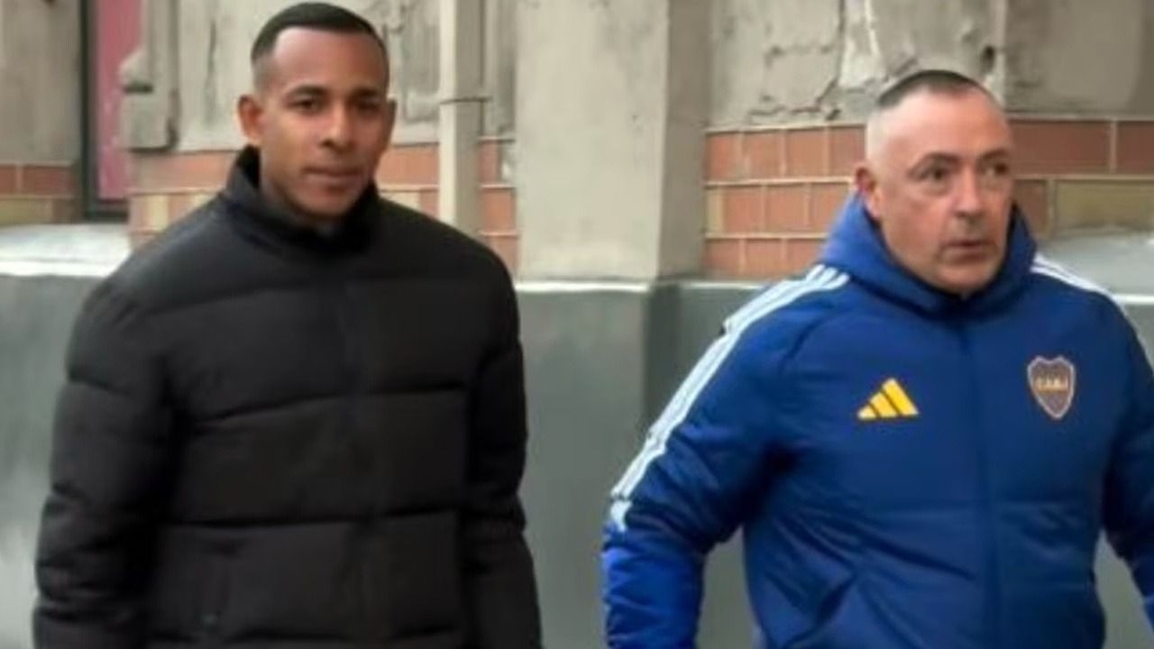 Sebastián Villa se realiza los estudios médicos para volver a Boca