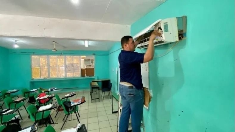 Planean aumentar un 25% los aires acondicionados instalados en escuelas