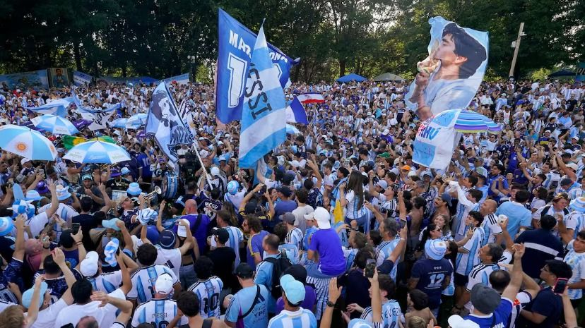 La locura por Argentina-Inglaterra dispara el precio de las entradas al doble