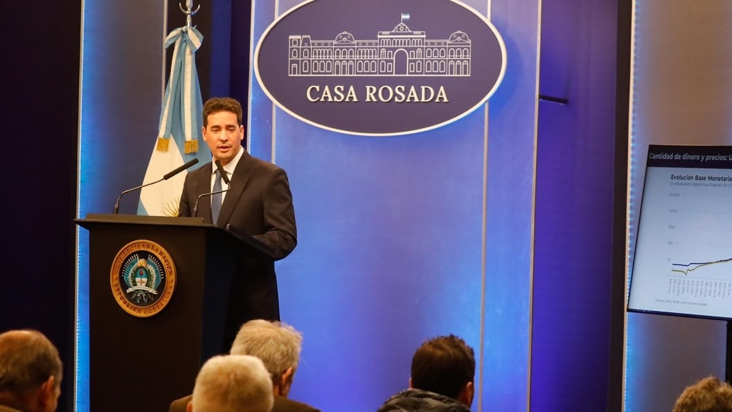 El Gobierno nacional defendió la reforma del Banco Central y la propiedad privada
