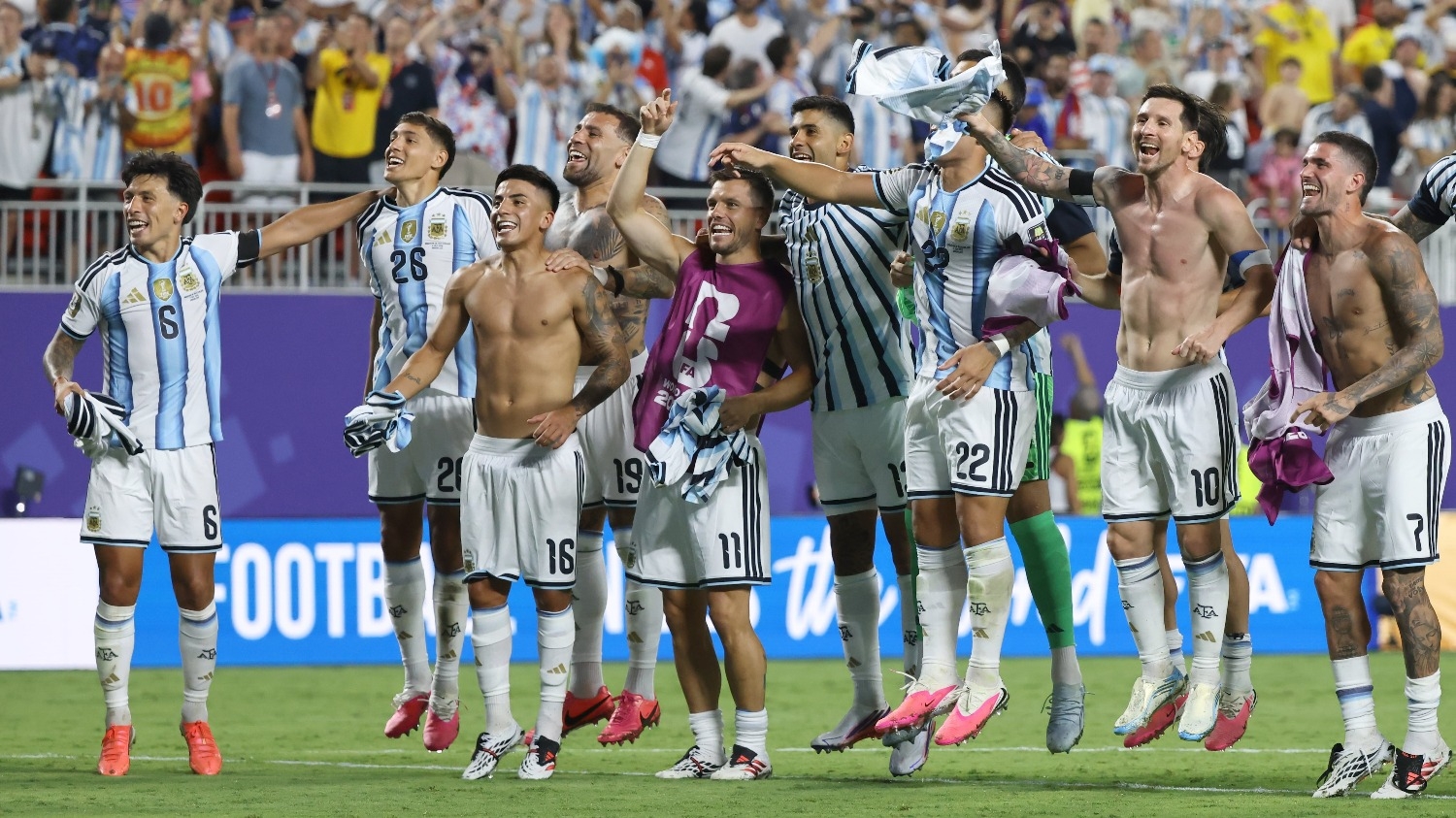 Cinco jugadores y dos lugares, los cambios de Argentina contra Inglaterra