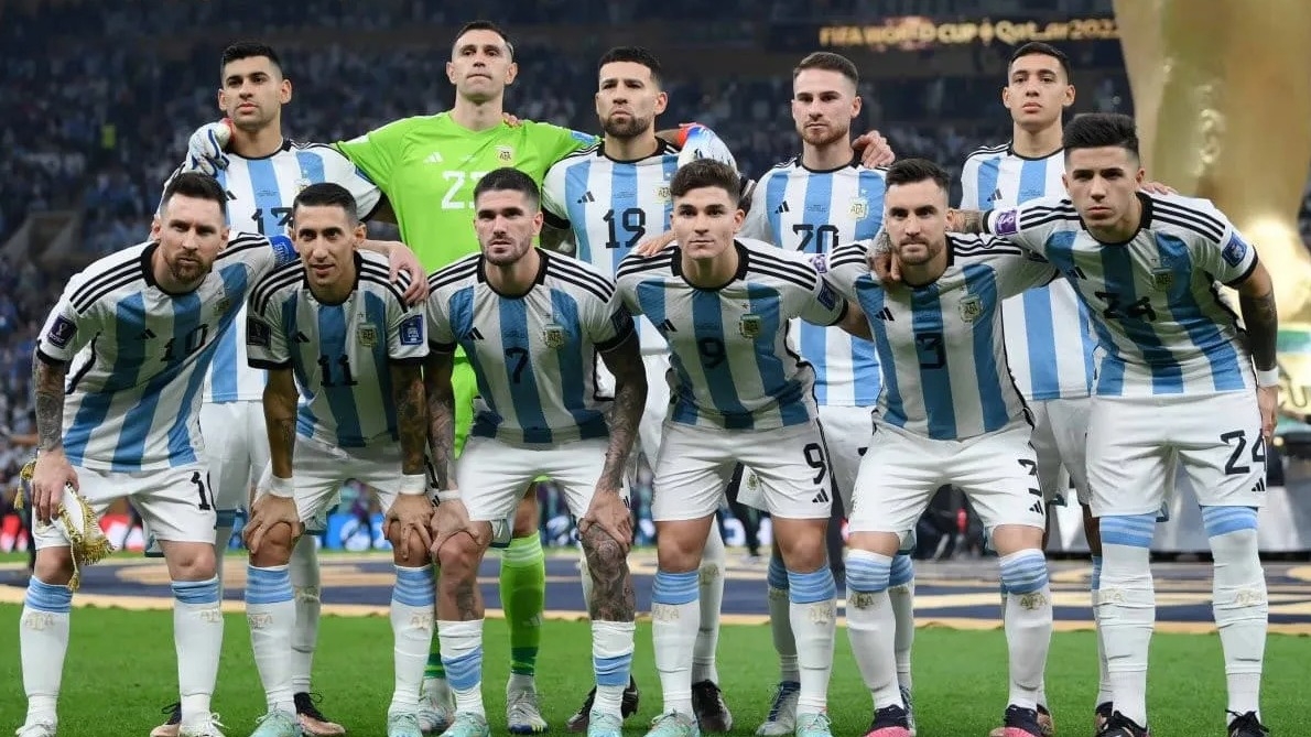 Argentina confirmó su equipo con una sorpresa para jugar ante Inglaterra