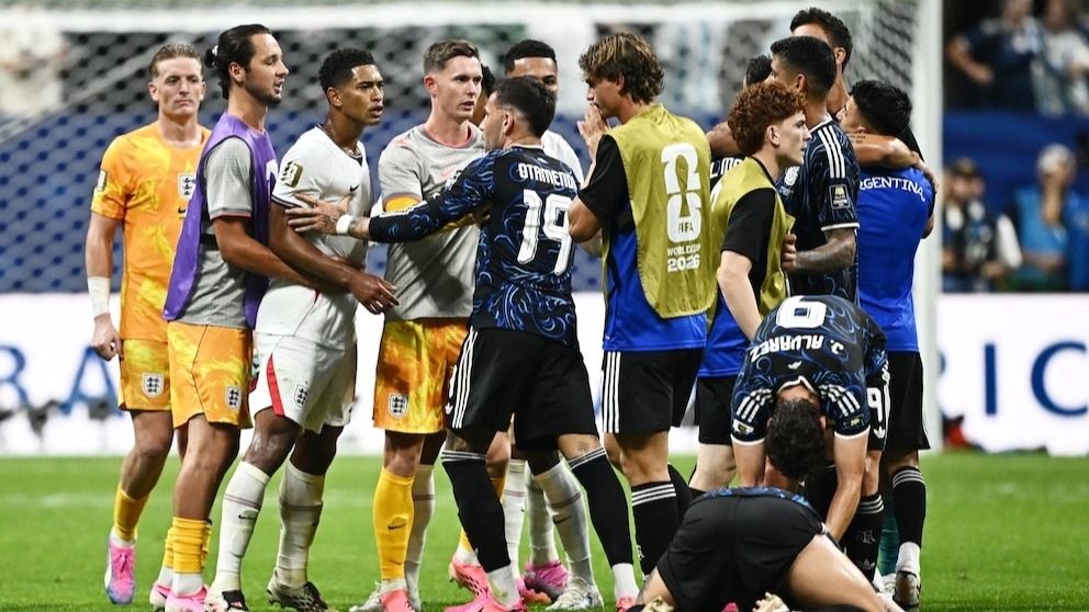Jude Bellingham le pegó al Colo Barco tras quedar eliminado del Mundial
