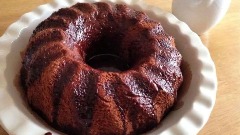 Receta de un bizcocho de fruta y miel sin usar batidora