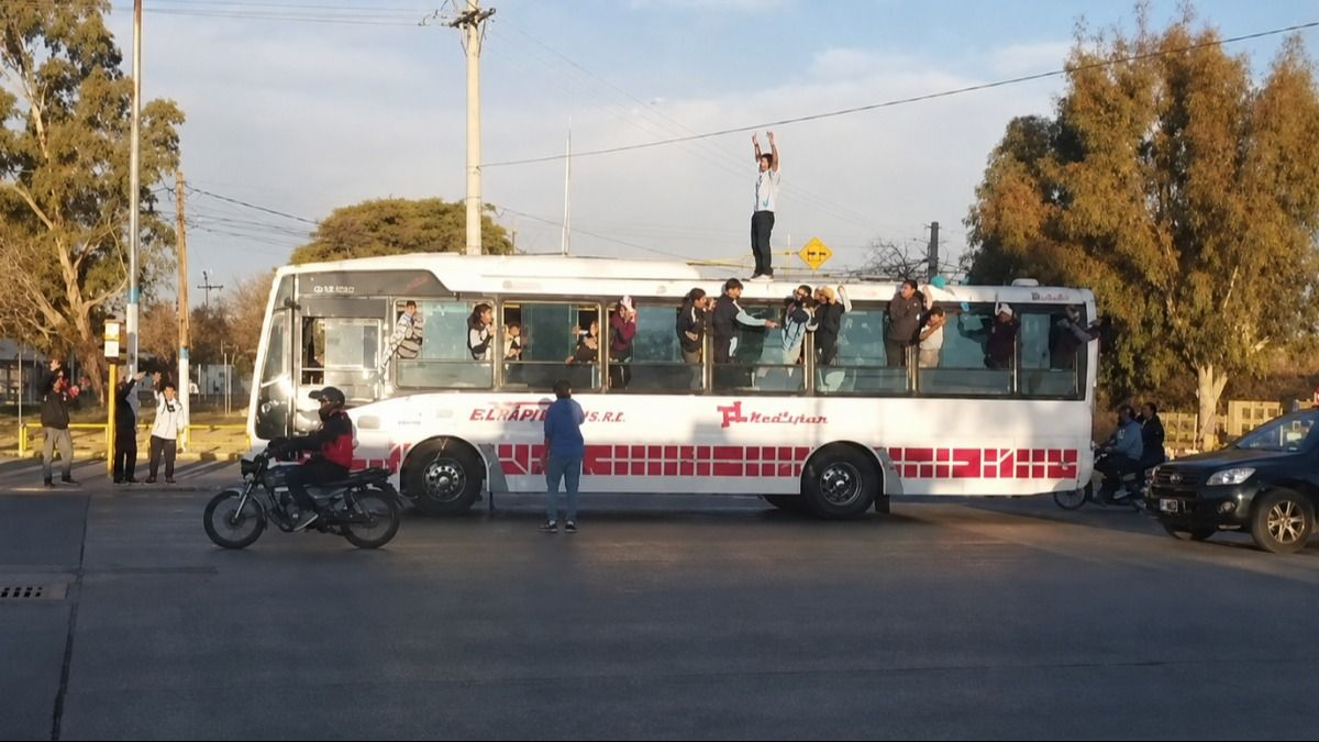 Por los desbordes, UTA San Juan pedirá frenar colectivos durante la final