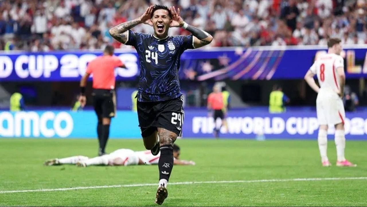 Enzo Fernández explicó por qué hizo el Topo Gigio tras su gol ante Inglaterra