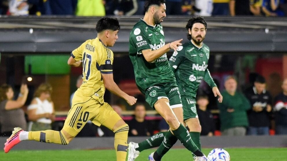 Boca derrotó a Sarmiento por 2 a 0 y logró la clasificación